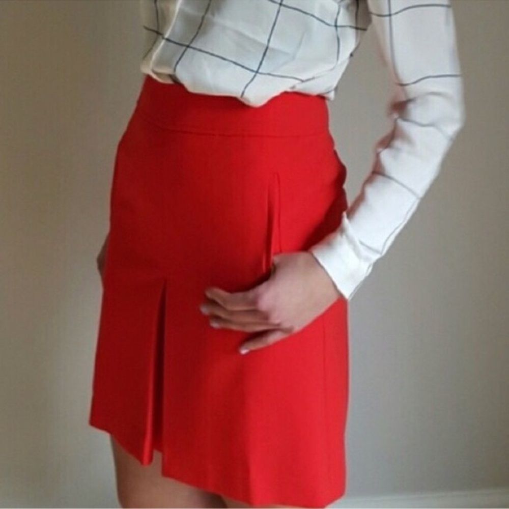 LOFT 6 Vibrant Red Pleated Front Skirt with Pockets